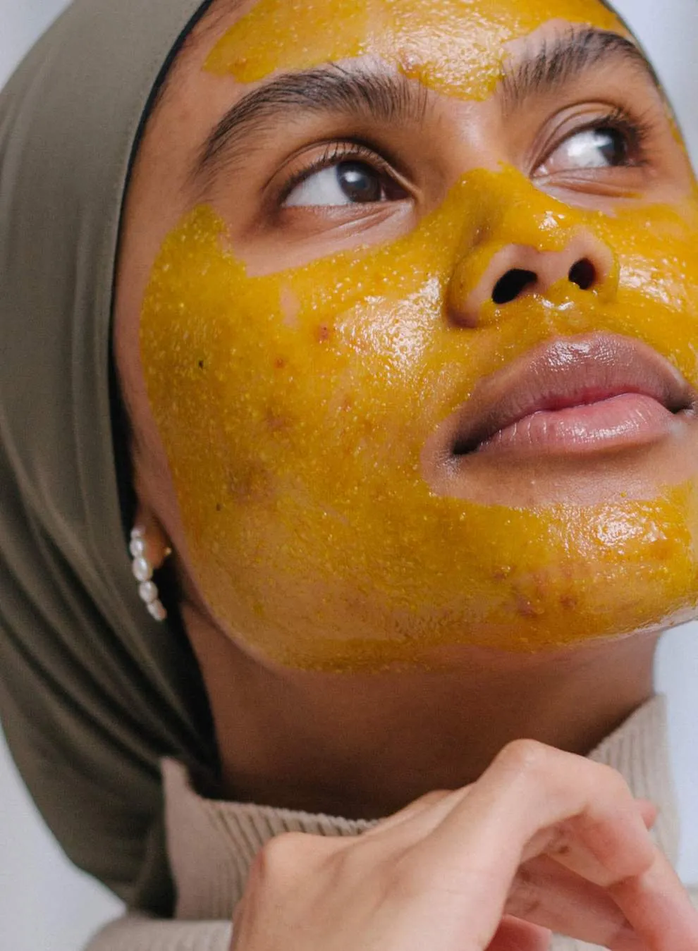 Red Erase Facial Scrub